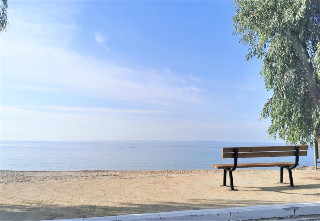 Metamorphosis - Halkidiki Apartment On The Beach Metamorfosi  Exterior foto